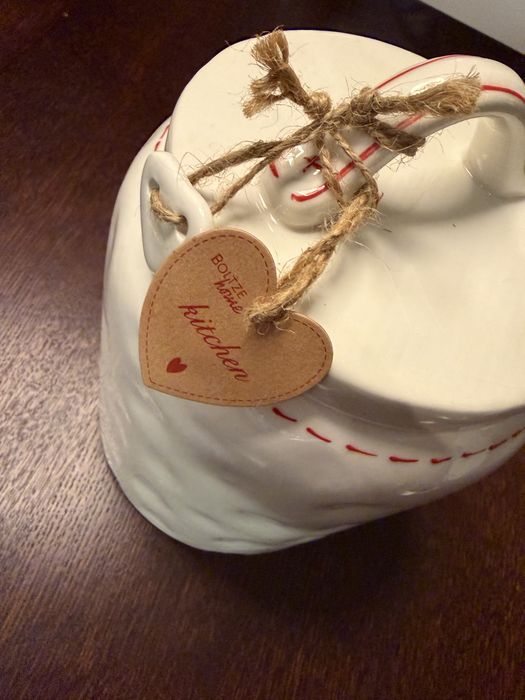 Duzy ceramiczny pojemnik na ciastka pierniczki