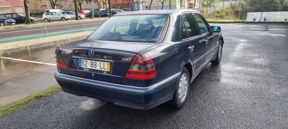 Mercedes Benz 220 Cdi (202.133) modelo Elegance de 1998