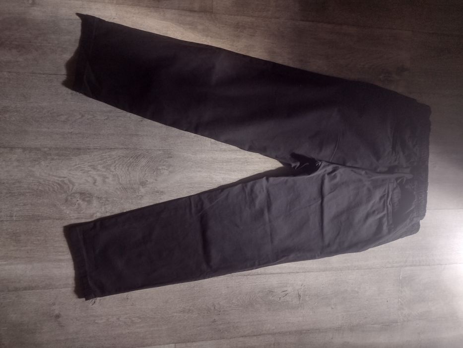 Męskie spodnie chinosy ZARA r. XL