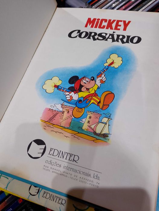Mickey Corsário, Escudeiro de Ivanhoe, Peles Vermelhas 3 Livros