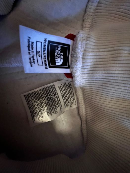 Шорти The North Face жіночі білі