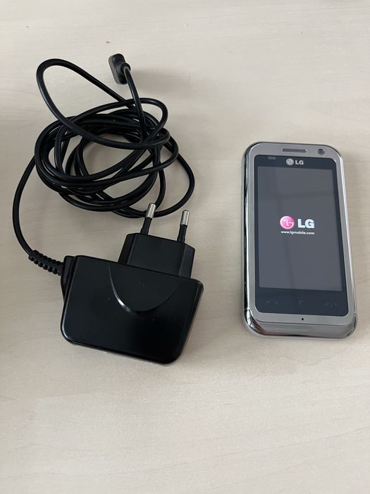 Smartfon LG KM900 Arena