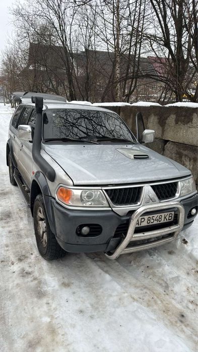 Міцубісі паджеро спорт