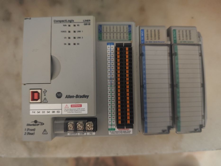 PLC RS compact Logix L24