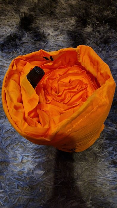 Самонадувний  туристичний килимок.