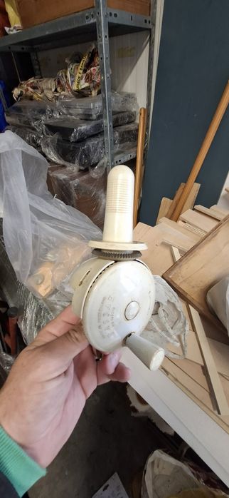 Maquina de tricotar Busch