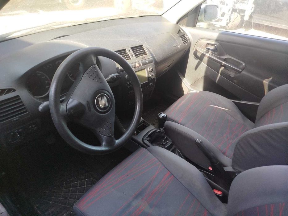 Para peças Seat Ibiza 1.4I 16V ano 2002
