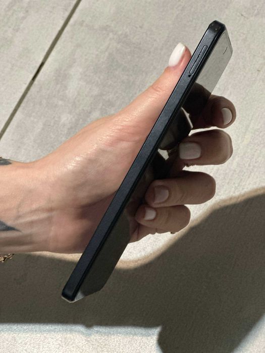 Смартфон Xiaomi Redmi Note 12 8/128 Хорошее состояние 8 Оперативная