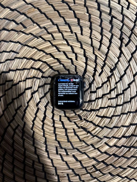 Apple Watch SE (1a geração) - Para Reparação ou Peças
