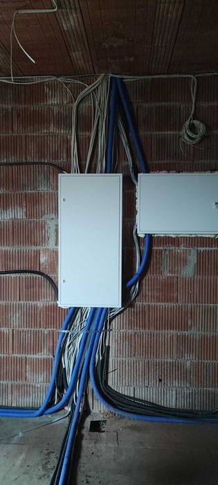 Elektryk, Instalacje elektryczne