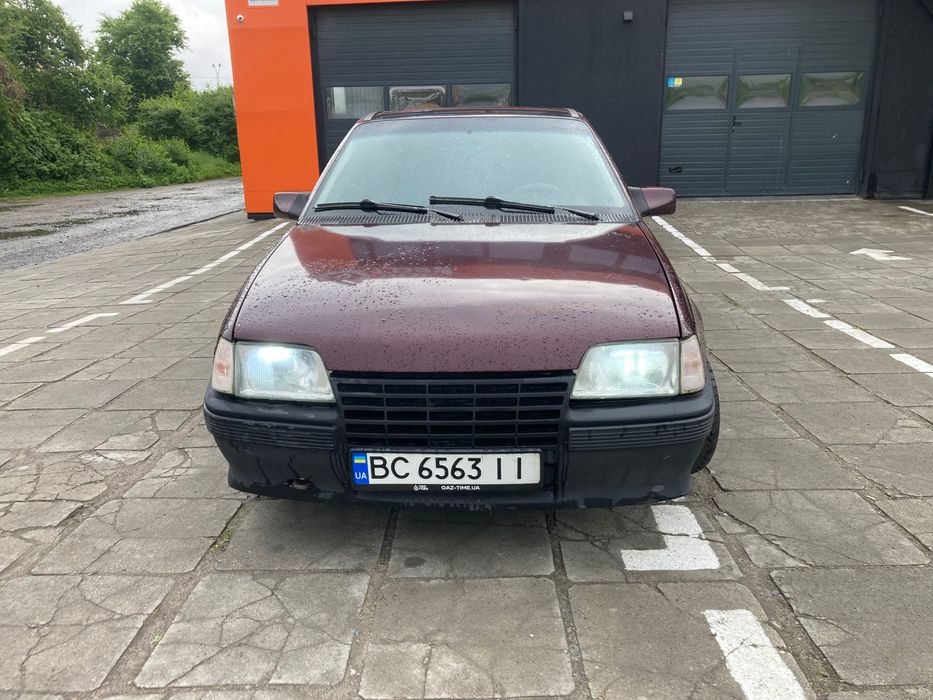 Opel Kadet 1988 1.3 бензин