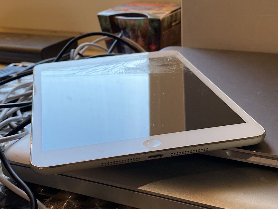 IPad mini 1 16gb WIFI, акб 80
