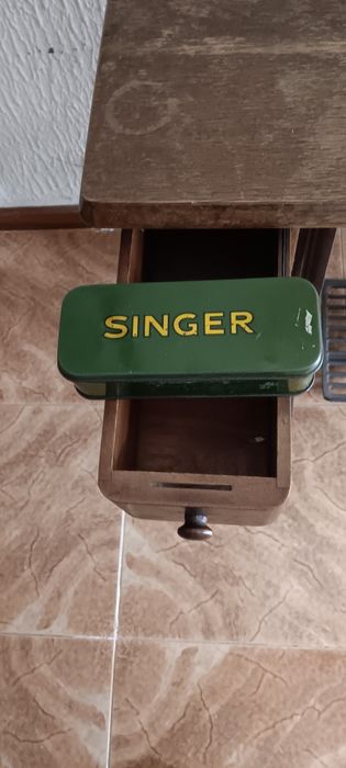 Maquina de costura Singer