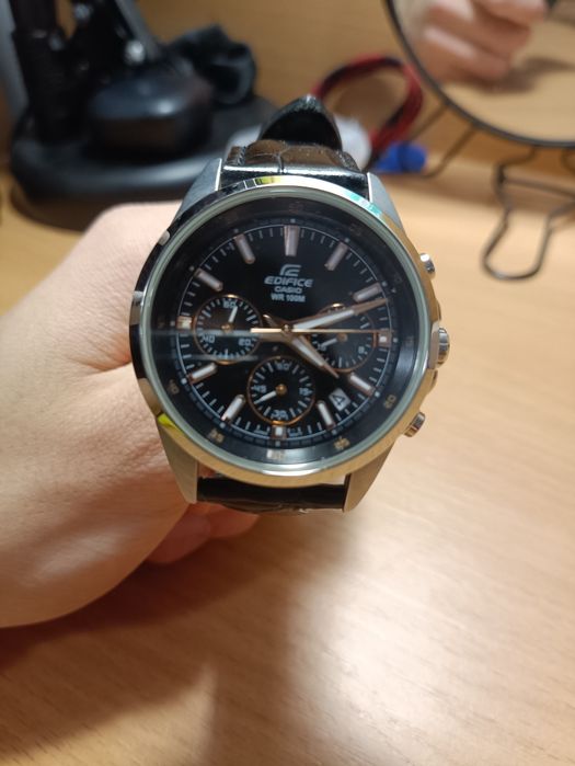 Casio Edifice EFR-526L Czarny skórzany pasek