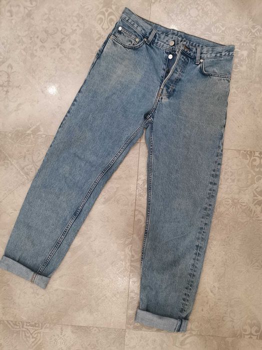 Jeansy marki Weekday