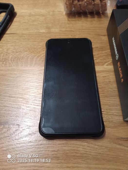 Smartfon Hammer blad4