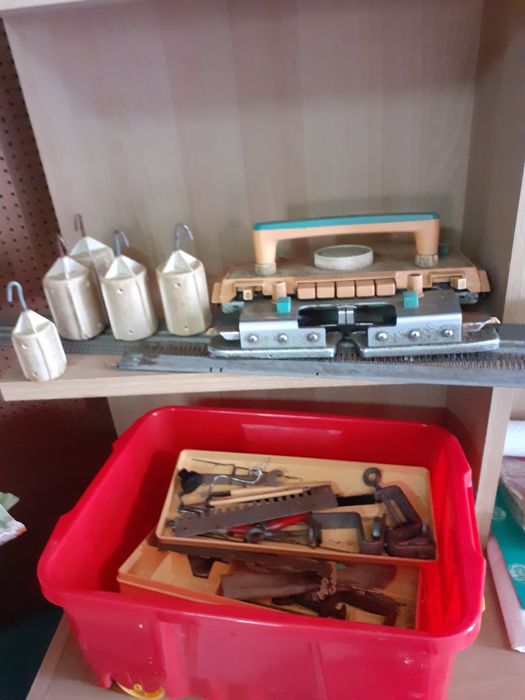 Maquina de tricô BROTHER KH-588