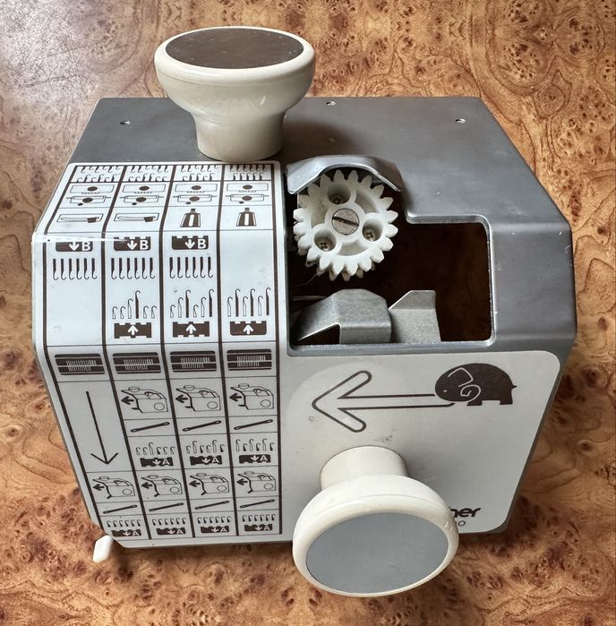 Przerzucarka oczek Brother