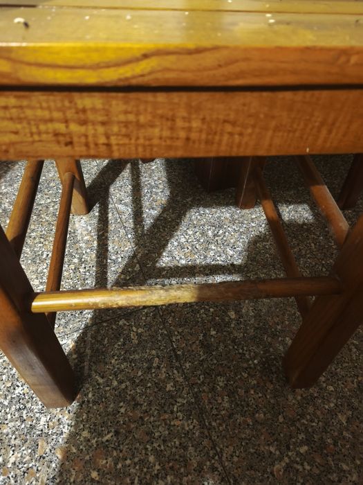 Mesa de cozinha e 4 cadeiras