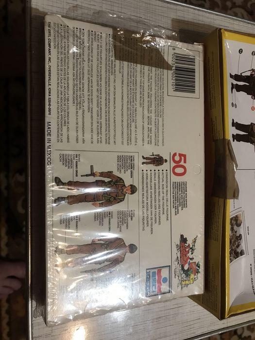 Maquette Norton Commando Heller Echelle 1/8 Prestige collection - NEUF