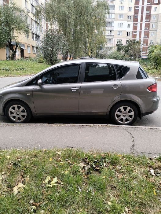Продам seat toledo