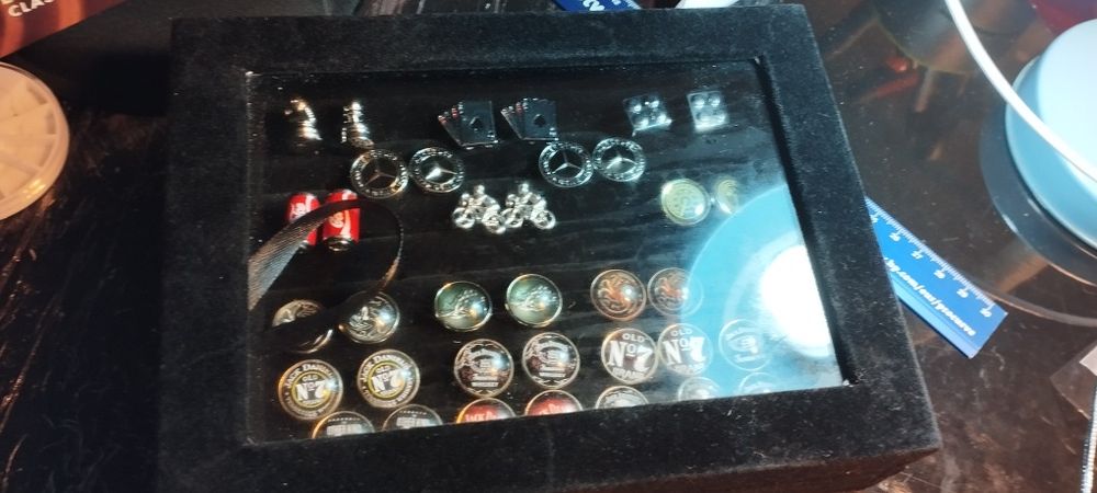 Botões de punho.64730296362753121