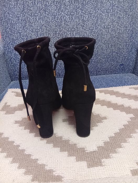 Чоботи на підборах 39,5р