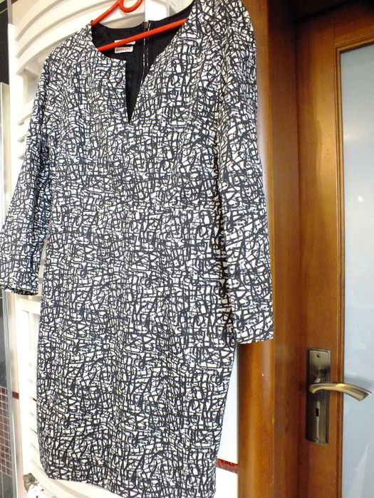 Sukienka czarno-biała