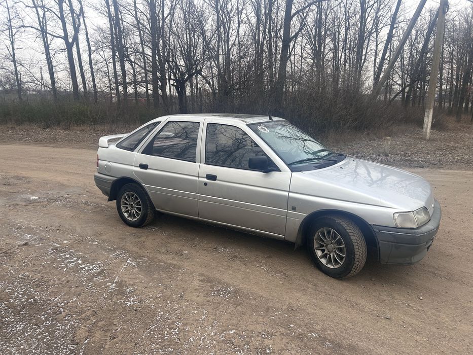 Продам автомобиль 
Ford Escort
1.4 газ/бенз
Рыжиков нету , едет хорошо 
Электрика вся работает
Газ вписаний
Люк
Механика 5 ст , не выбивает работает отлично
Вопросы ватсап, либо на номер телефона 
06********48
Машина за свои деньги хорошая, я бы сказал очень , жигуля не купишь
Техпаспорт
Торг для реального покупателя уместен
перекупам не беспокоить