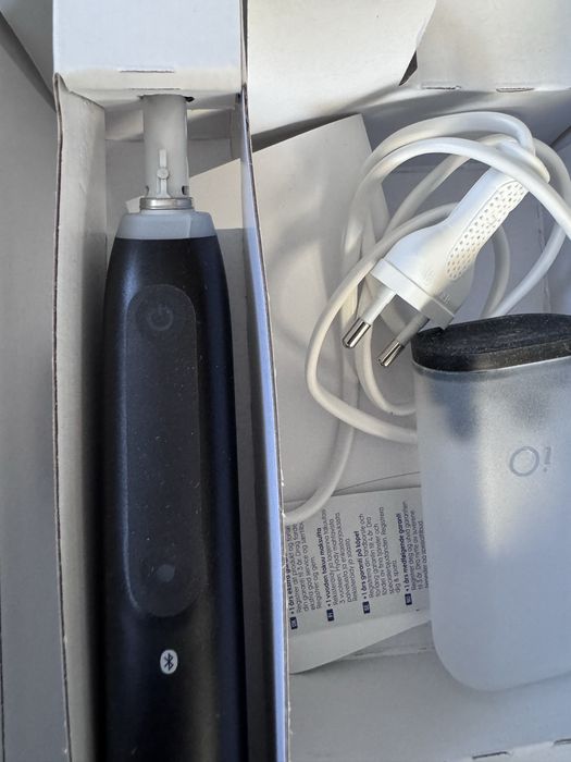 Szczoteczka elektryczna Oral-B iO Series 5 Matt Black