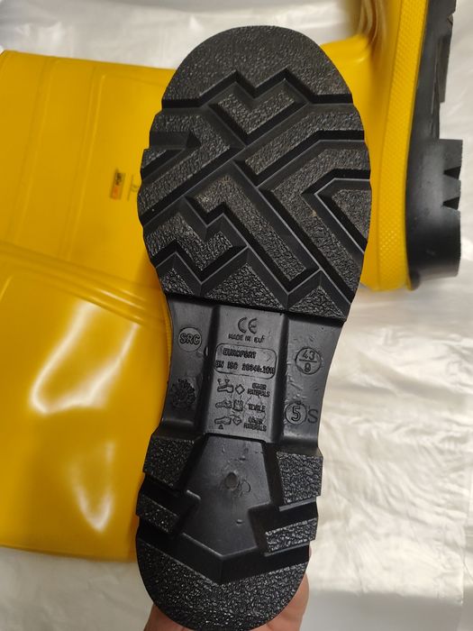 Робочі сандалі з металевим носком 46 розміру