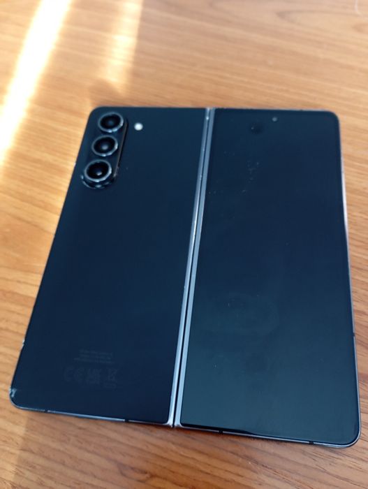 Samsung Galaxy Z Fold 5 – Ideal para reparação ou uso com ecrã externo