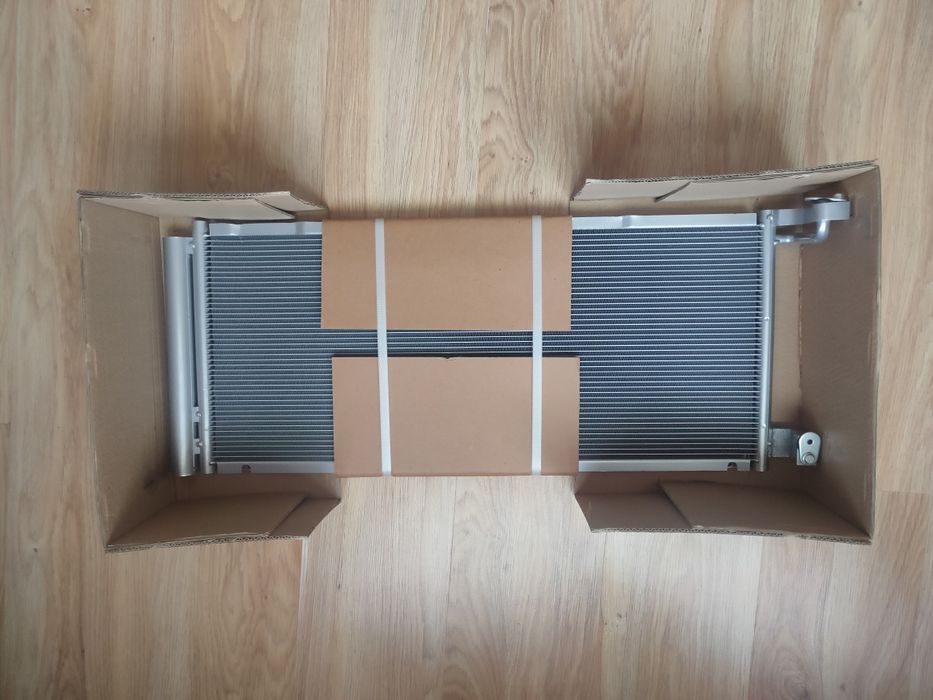 Радіатор кондиціонера Ford EcoSport 2.0 2017+ конденсер