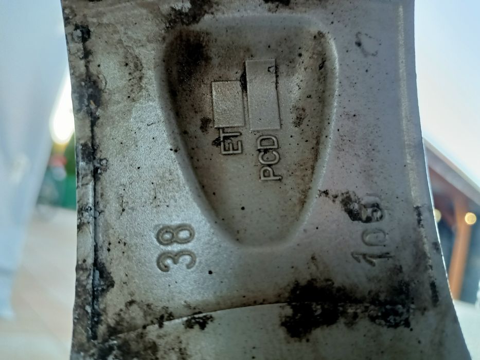 Felga Aluminiowa Enzo 16 5x105 Et 38