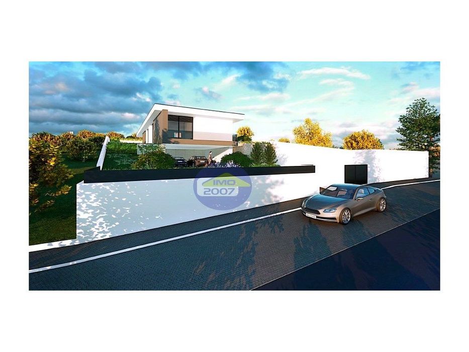Plot of land with approved project and specialist approvals! - Single-story house in Feira