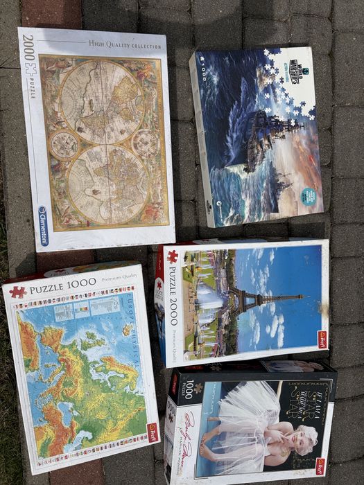 Puzzle pięć opakowań