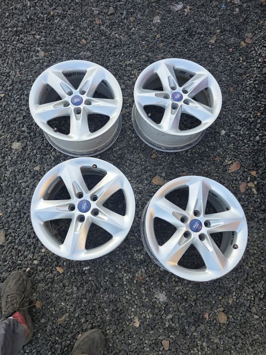 Felgi aluminiowe Ford Volvo 5x108 R16