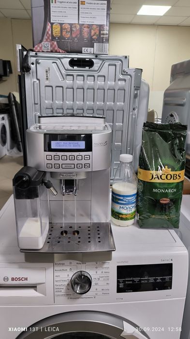 Кавоварка Delonghi Magnifica S Cappuccino