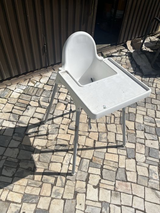 4 Cadeiras altas para bebé com pés (preço por cada)