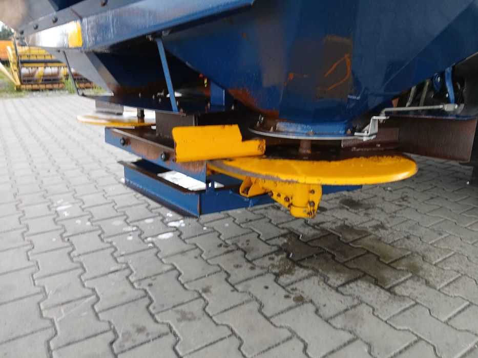 Rozsiewacz nawozów boqballe d 600