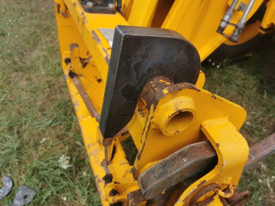 Mocowanie JCB Q-Fit hak #30mm, dzielone, widły, szufla, łyżka, adapter
