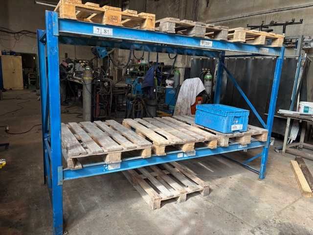 regał magazynowy skrzynki