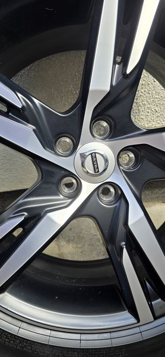 Koła felgi Volvo XC60II 7.5Jx19 rok 2025 super stan