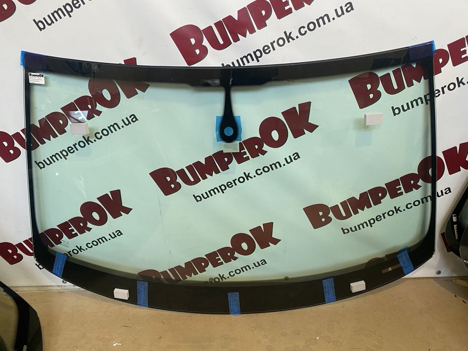 Лобовое стекло Audi A6 (Ауди А6)