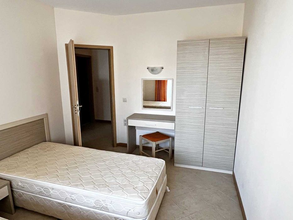 Продам 3-кімнатну квартиру Болгарія Сонячний Берег