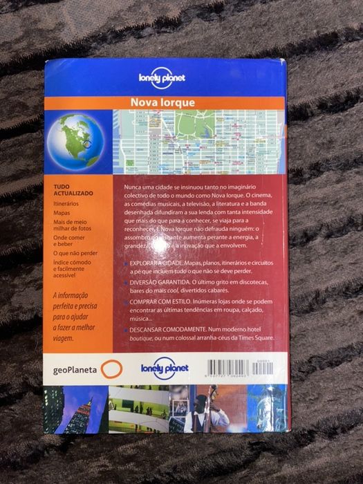 Guias de viagem em excelente estado