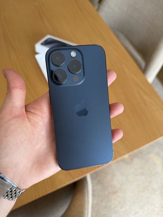 iPhone 15 Pro 256gb - Como novo