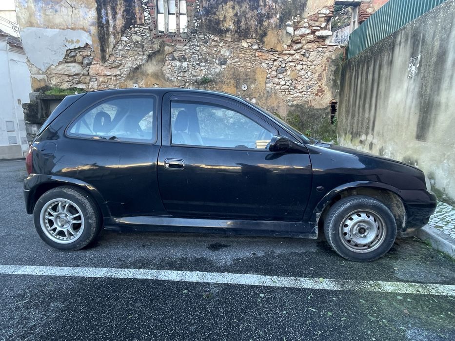 Opel Corsa B 1.5 Diesel (Look Sport) - 94 - 200.000km