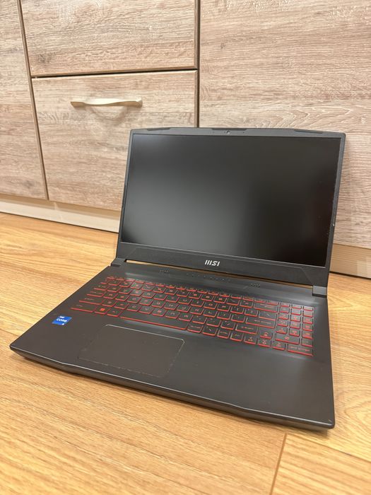 Laptop msi katana gf66