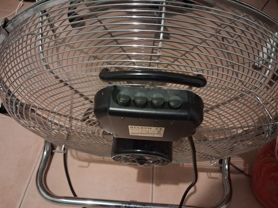 Vendo Ventoinha  240v 140w